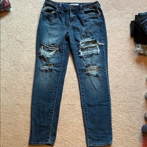 NEW size 4 Refuge jeans!